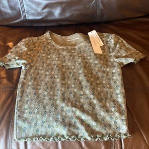 Green floral print tee shirt